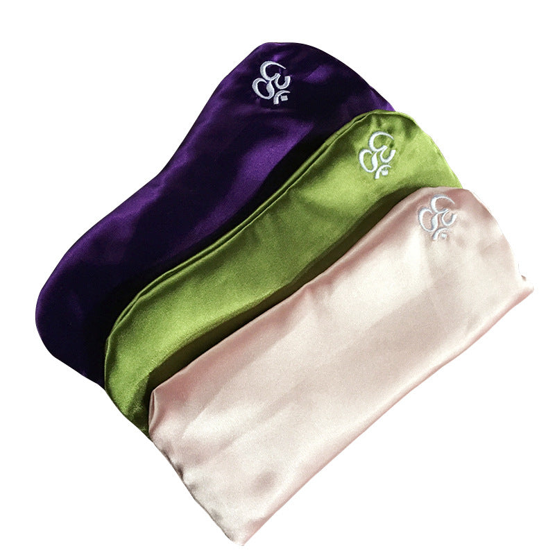 Weighted eye pillows in satin finish